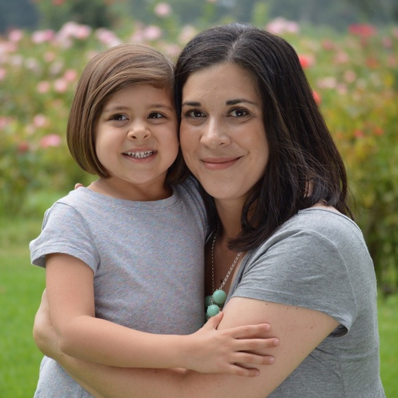 Meet your Posher, Lisa - Picture 2 of 4